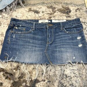 Abercrombie distressed mini skirt size 8